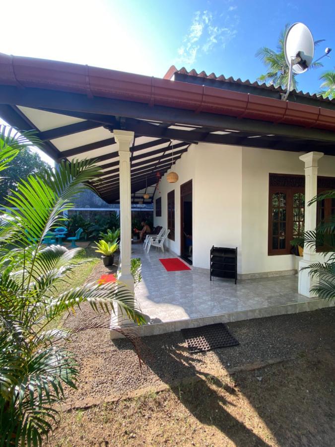 Mango Villa Hikkaduwa Exterior photo
