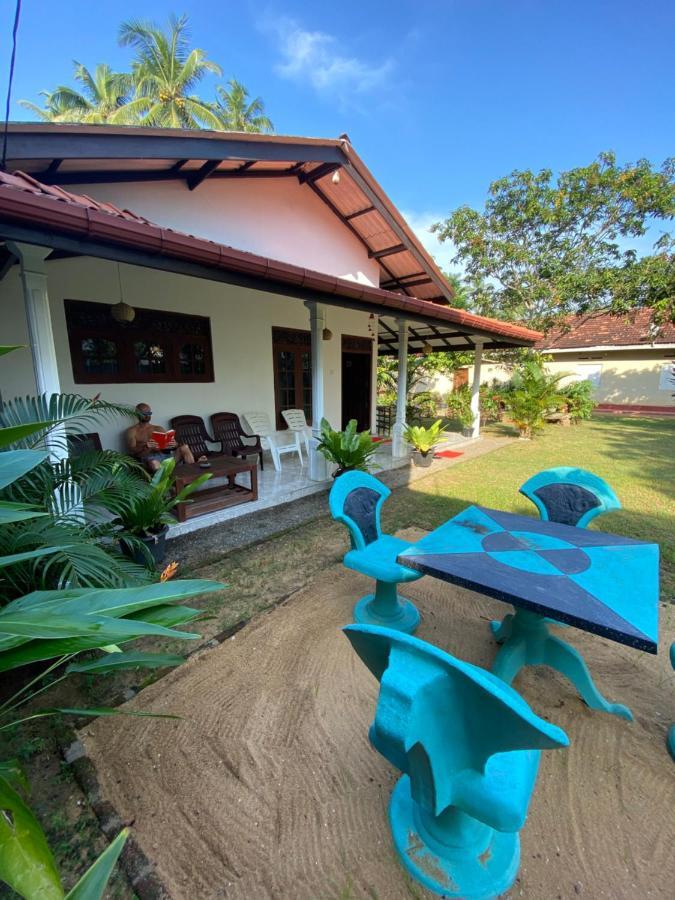 Mango Villa Hikkaduwa Exterior photo
