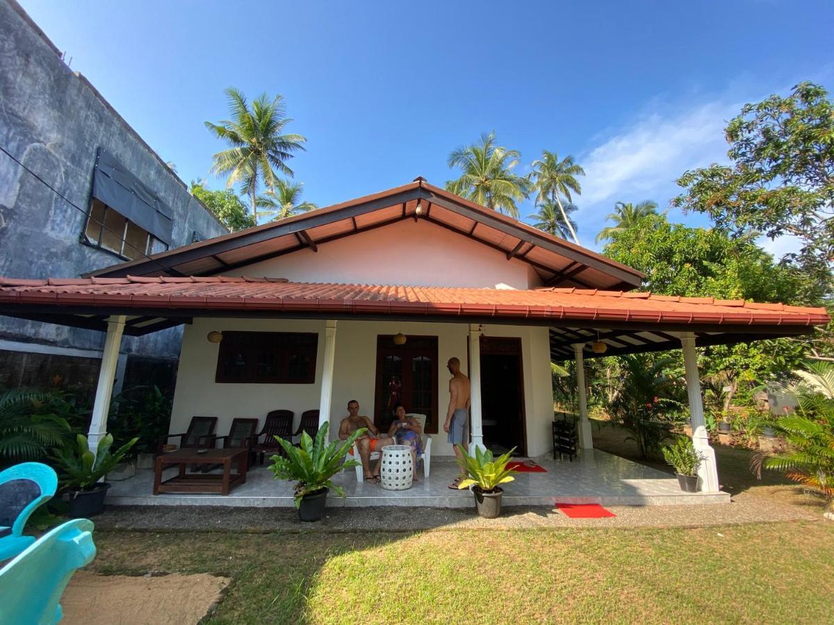 Mango Villa Hikkaduwa Exterior photo
